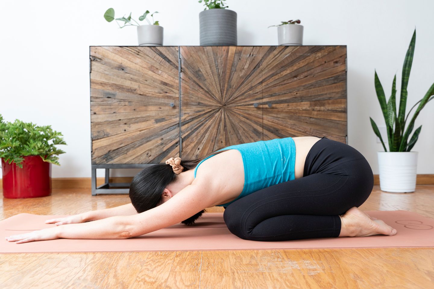 Professional Guidance: 5 Recommendations for an Enjoyable Yoga Experience from a Yoga Instructor and Physical Therapist