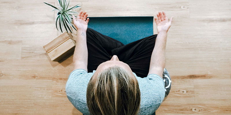 Ways to Cultivate Mindful Presence During Yoga Sessions: 5 Powerful Approaches